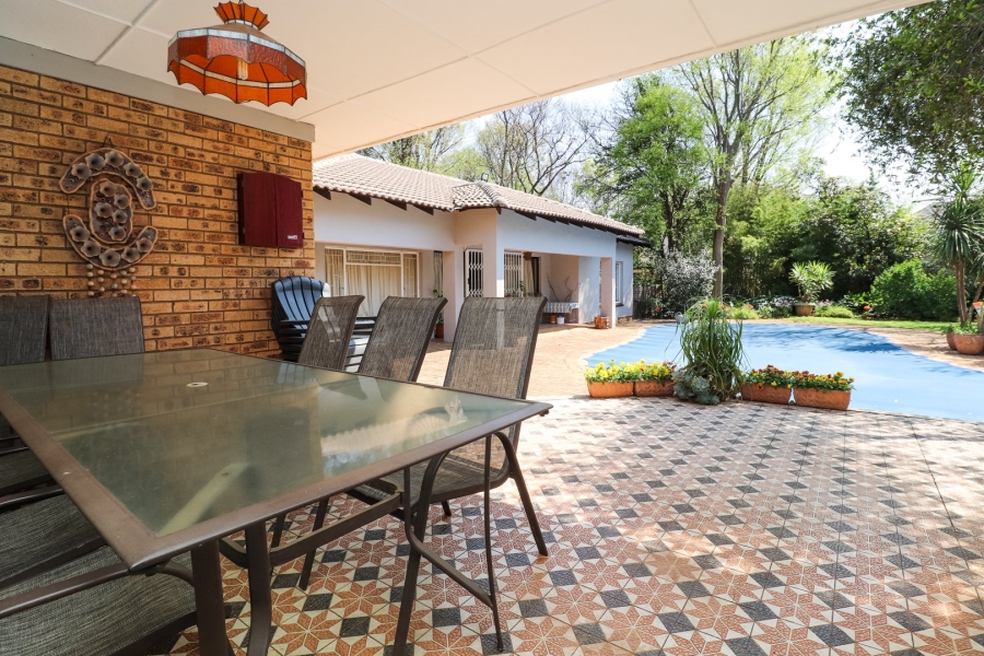 4 Bedroom Property for Sale in Flamwood North West